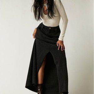 060 Free People Kona Maxi Skirt Size 4 / Small